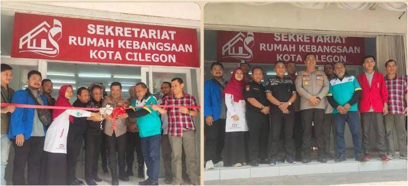 MENGHADIRI PERESMIAN SEKRETARIAT RUMAH KEBANGSAAN